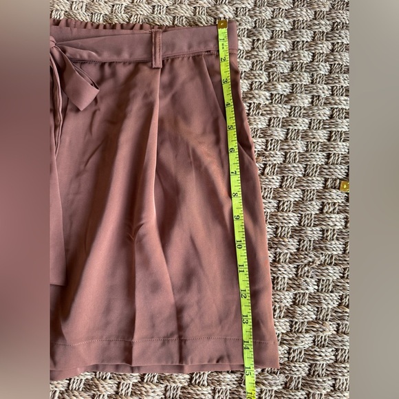 Alya Francesca’s Brown Shorts with Tie-Waist NWT size medium - Picture 8 of 9